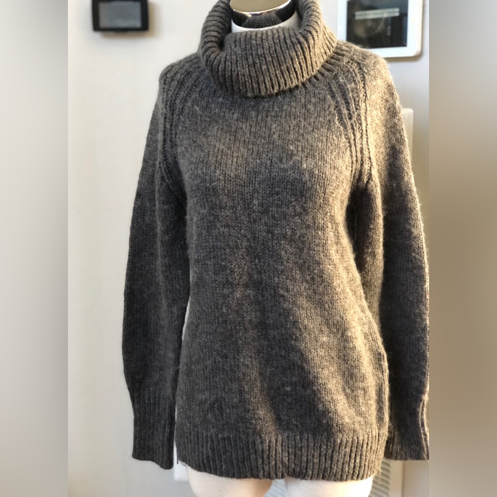 Anthropology Ruby Moon Sweater With Bottom Side Z… - image 1